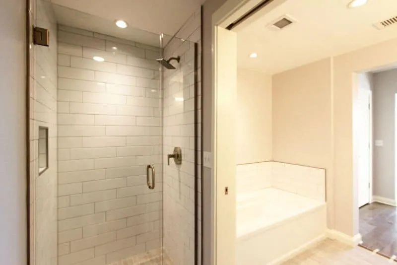 20210521205620656422000000-o