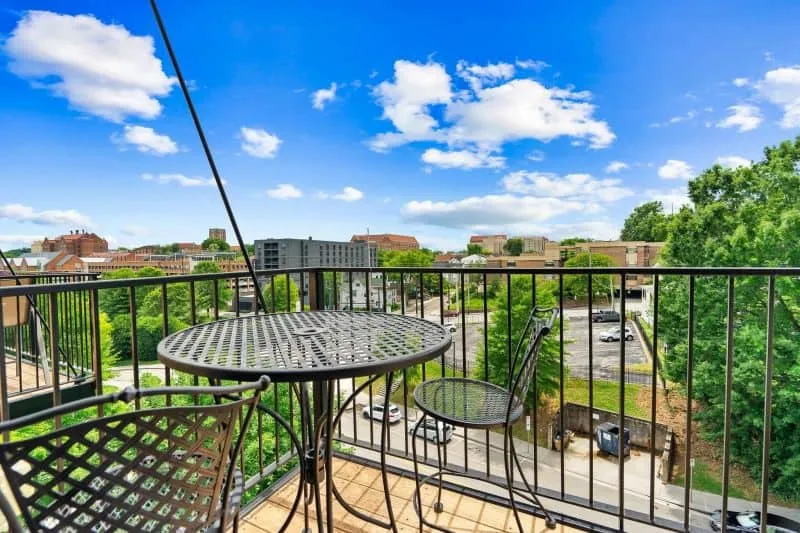 20210608184546286779000000-o