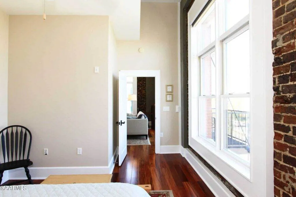 300-Building-301-0826315214 300-Building-301-0826315214