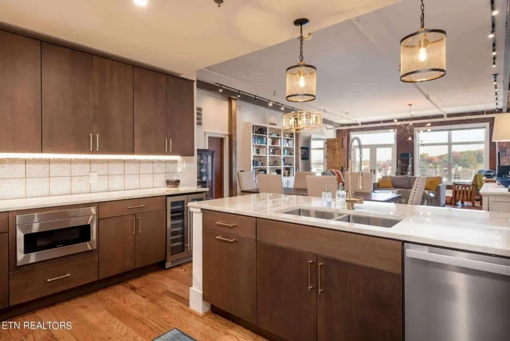 402-S-Gay-St-402-0123857112 402-S-Gay-St-402-0123857112