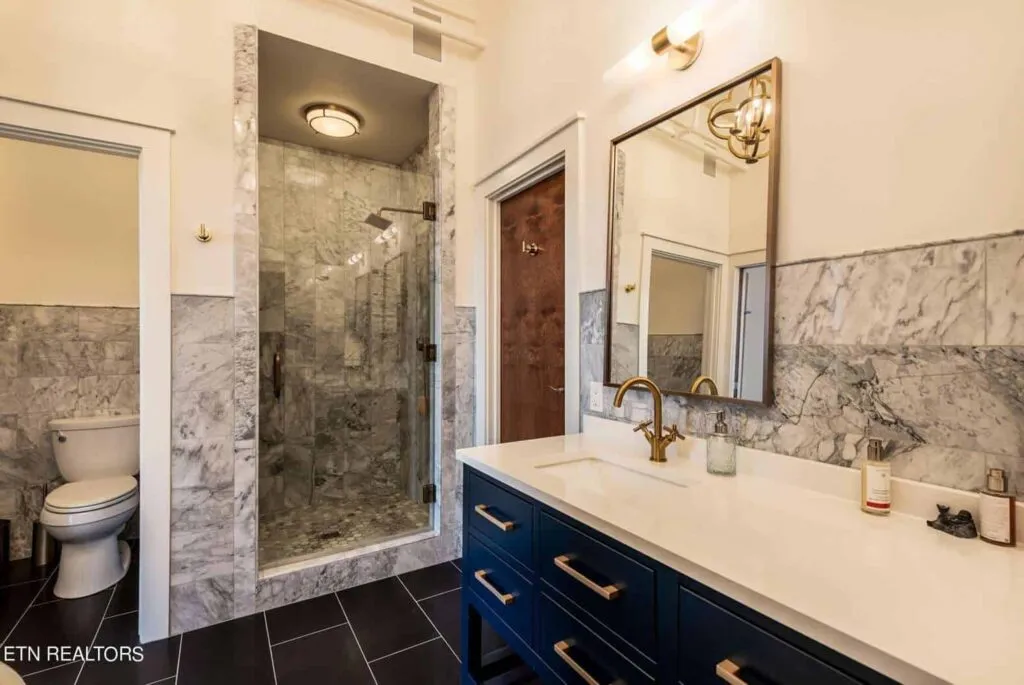 402-S-Gay-St-402-0145036718 402-S-Gay-St-402-0145036718