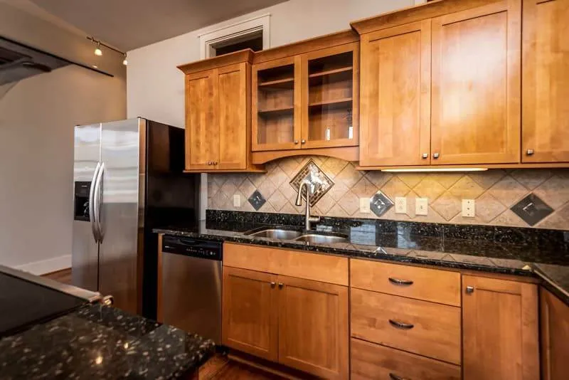 402_S_Gay-303_107 402_S_Gay-303_107