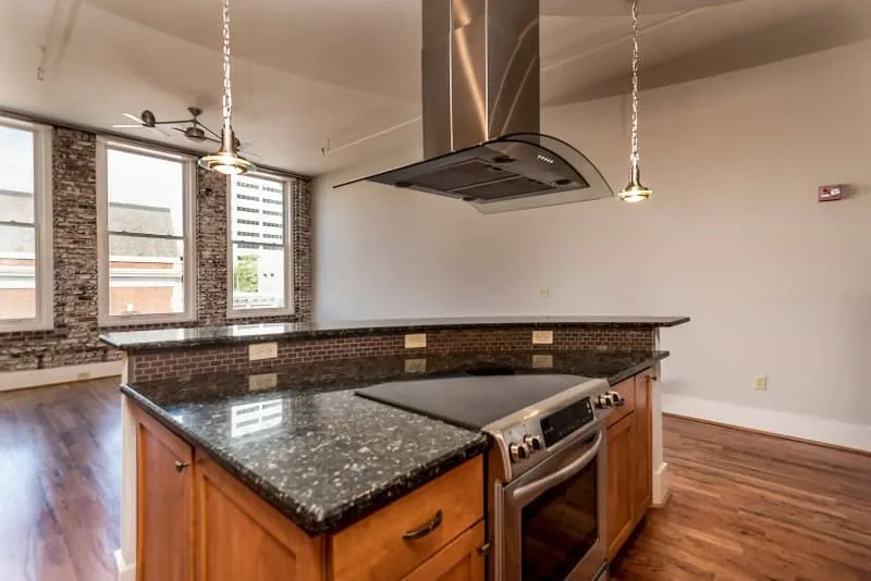 402_S_Gay-303_109 402_S_Gay-303_109