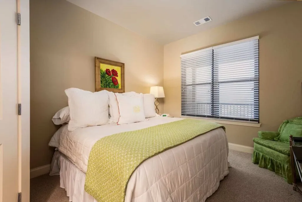 445_W_Blount-506_113 445_W_Blount-506_113