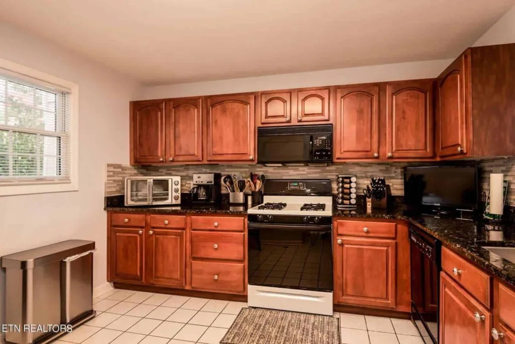 512-Riverfront-3833646802 512-Riverfront-3833646802