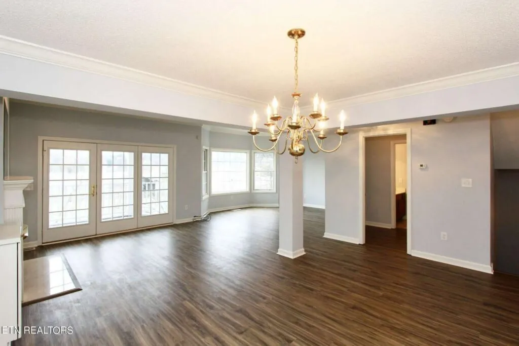 512-Riverfront-4255646246 512-Riverfront-4255646246