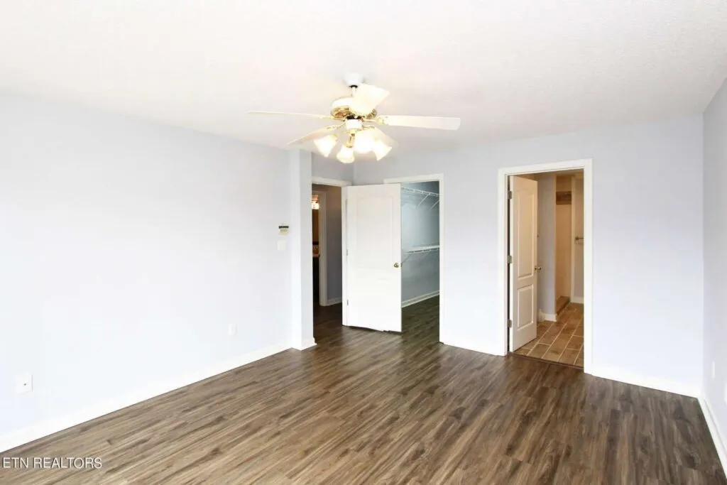512-Riverfront-4359476039 512-Riverfront-4359476039