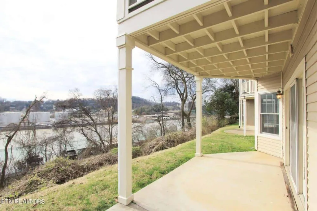 512-Riverfront-4420689196 512-Riverfront-4420689196