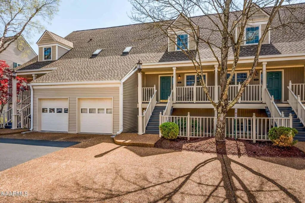 526-Riverfront-Way-2054632662 526-Riverfront-Way-2054632662