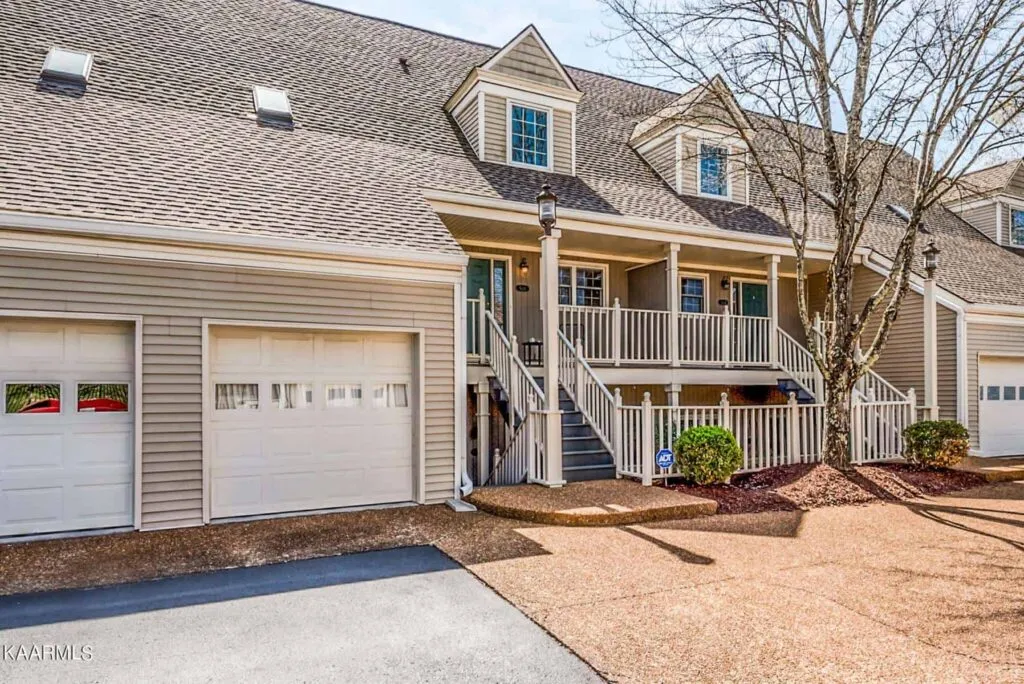 526-Riverfront-Way-2108158328 526-Riverfront-Way-2108158328