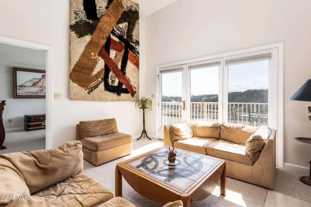 526-Riverfront-Way-2149738125 526-Riverfront-Way-2149738125