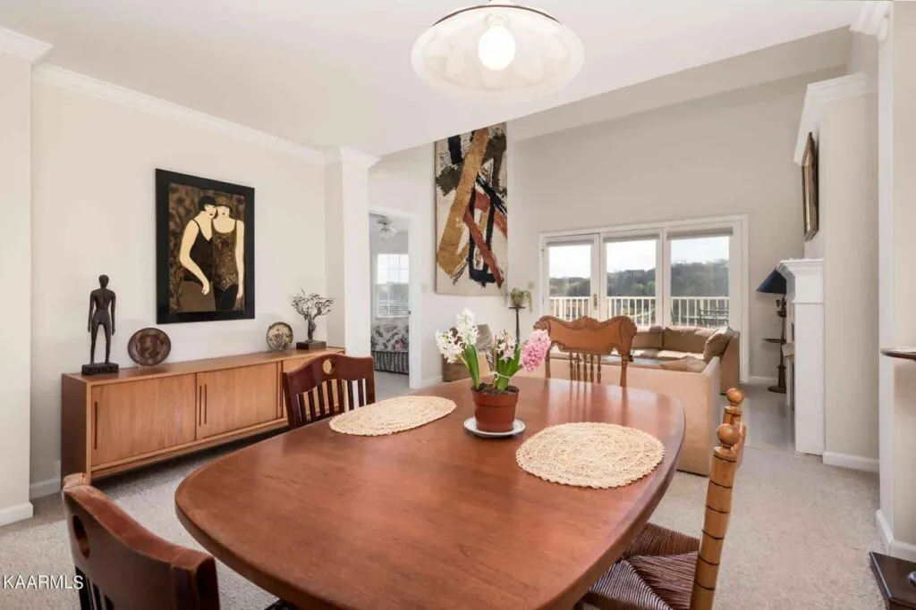 526-Riverfront-Way-2214251407 526-Riverfront-Way-2214251407