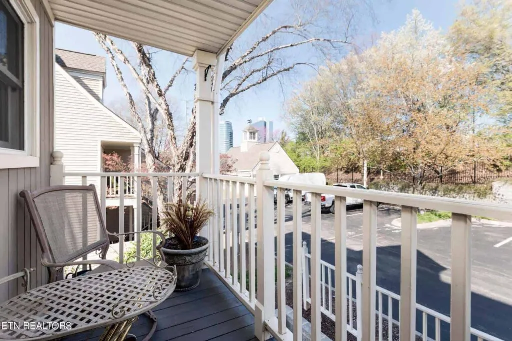 550-Riverfront-182229500132 550-Riverfront-182229500132