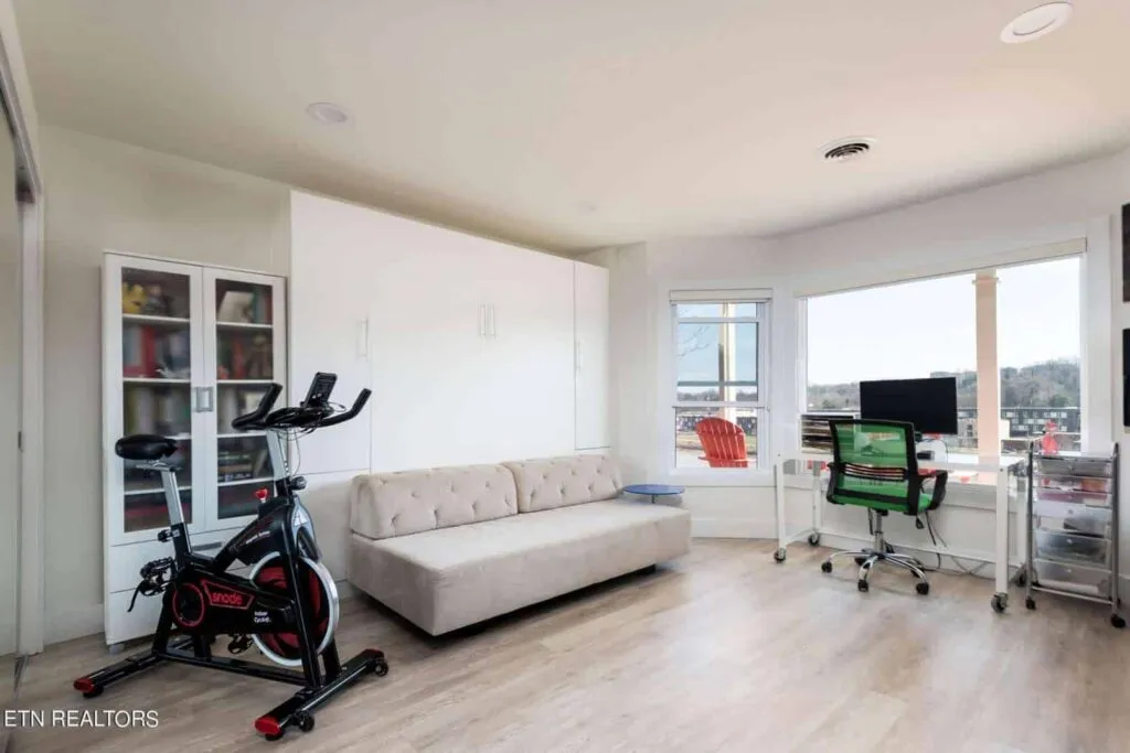 556-Riverfront-326109339 556-Riverfront-326109339
