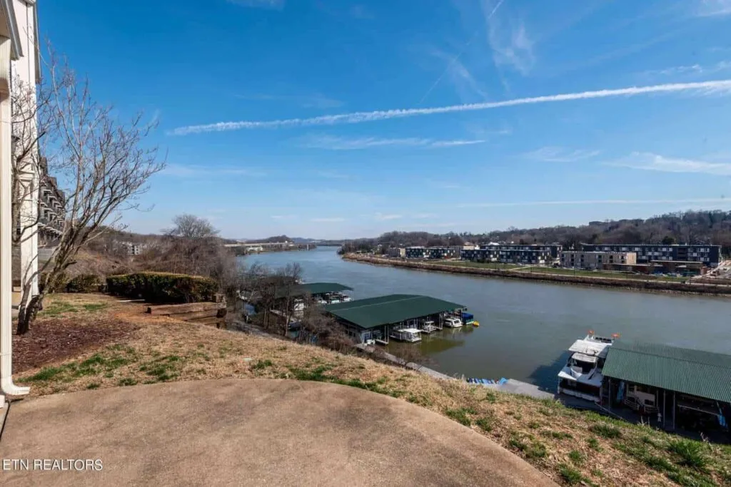 556-Riverfront-334777560 556-Riverfront-334777560