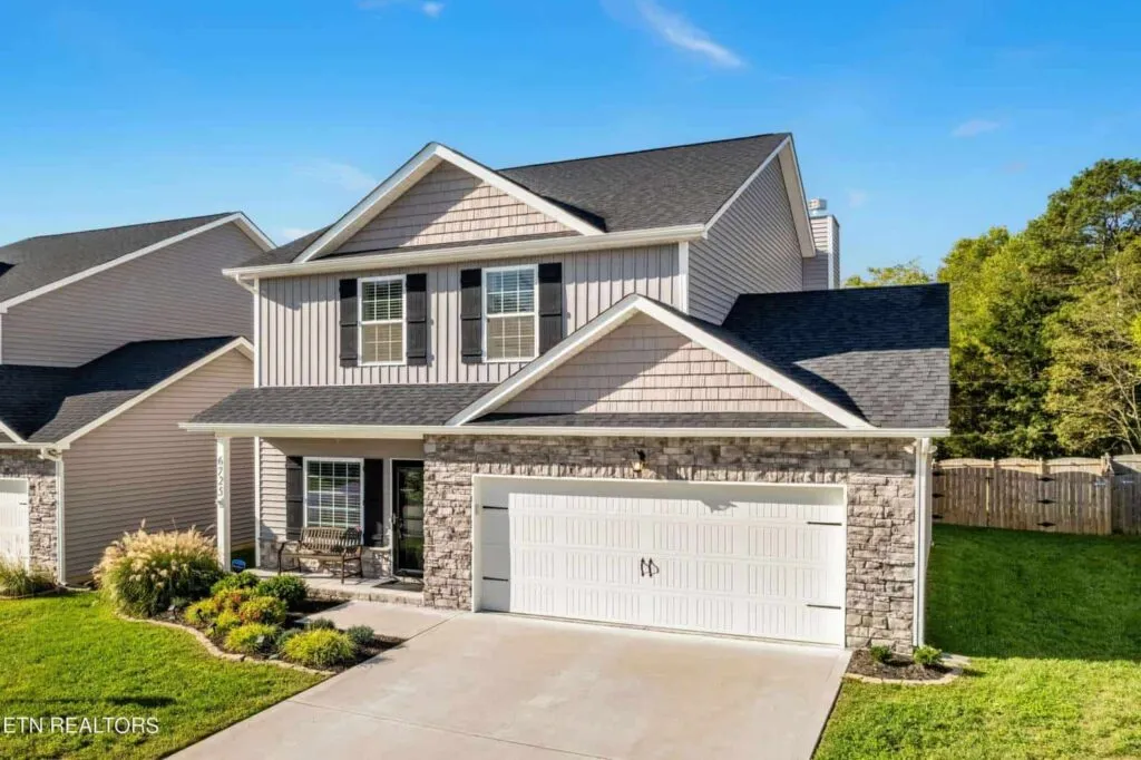 Albatross-Lane-05339560367