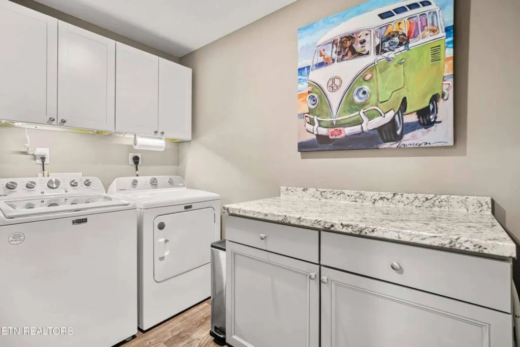 Albatross-Lane-12541453443