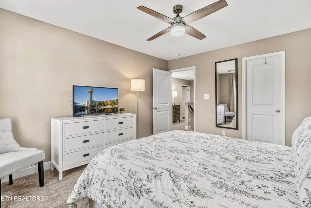 Albatross-Lane-13026108733