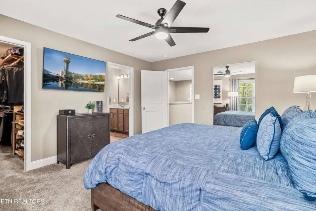 Albatross-Lane-13309937718