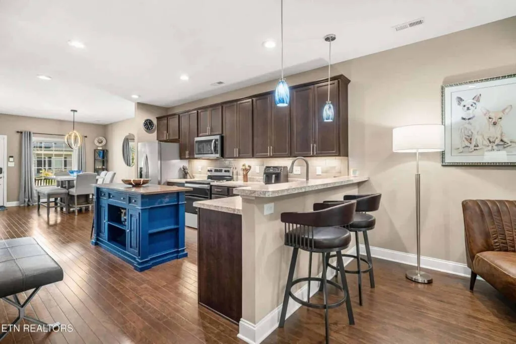 Albatross-Lane-14421050778