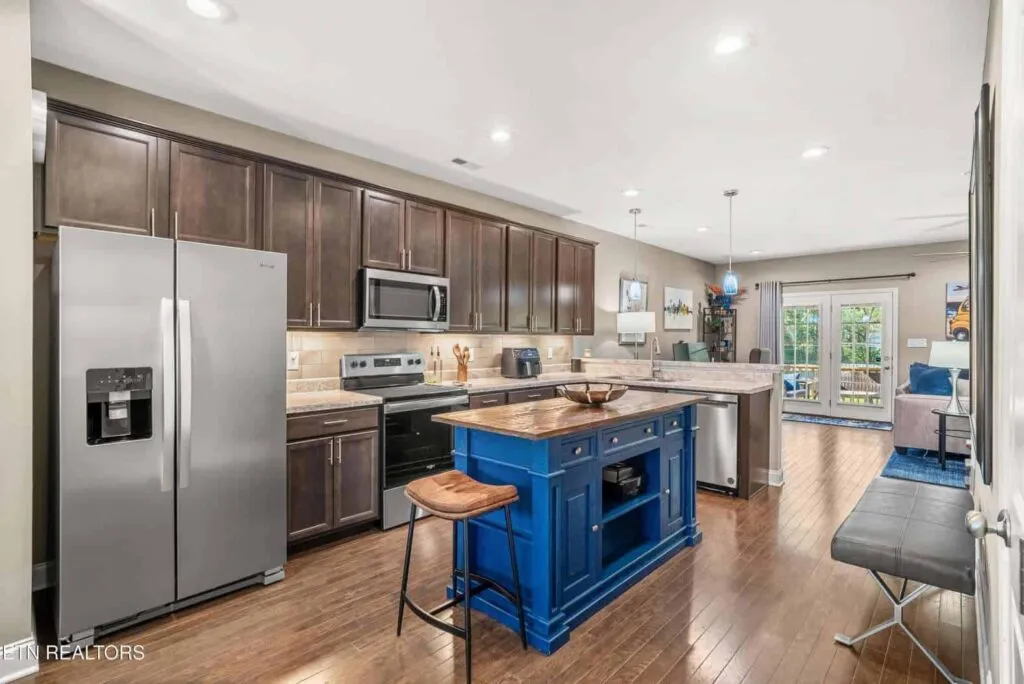 Albatross-Lane-14528105289