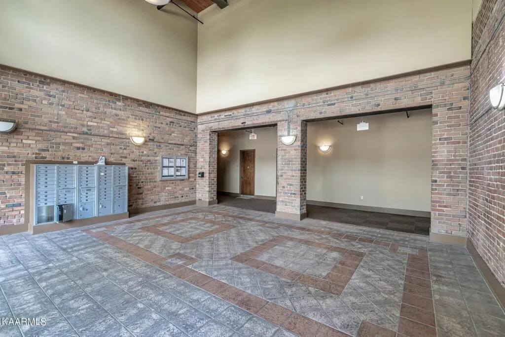 Candy-Factory-Lofts-305-133320306272