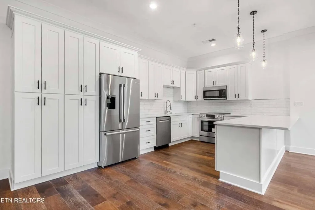 Century-202-034948082782 Century-202-034948082782