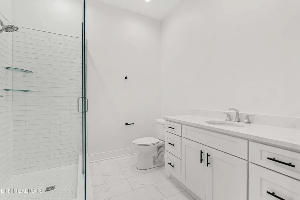 Century-204-044266867 Century-204-044266867