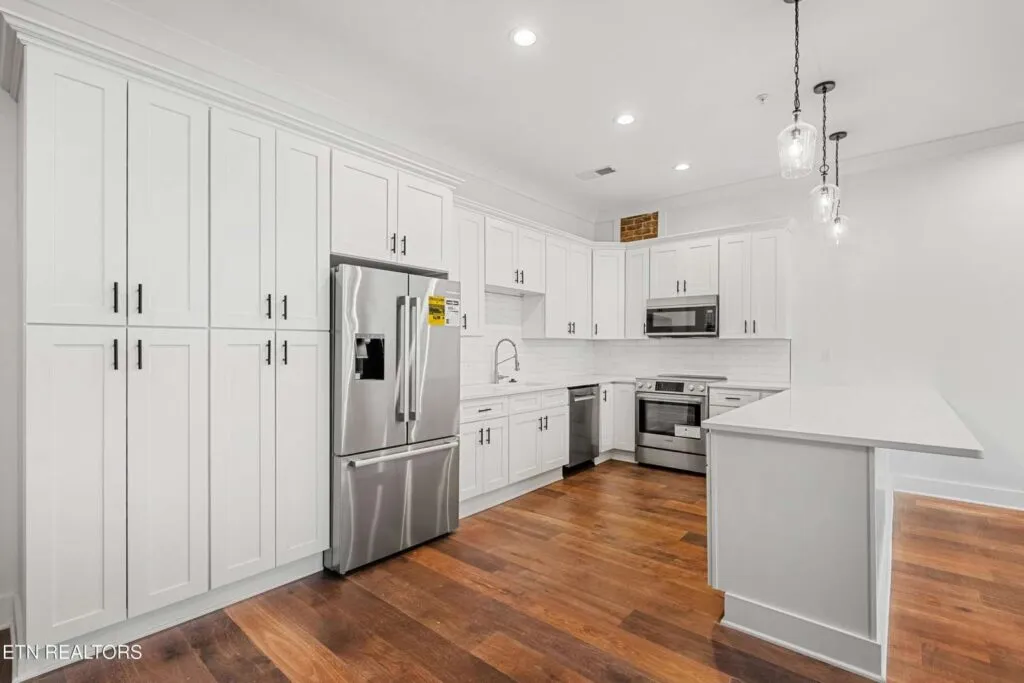 Century-204-208204742 Century-204-208204742