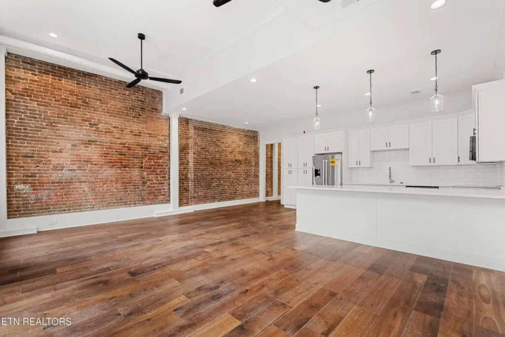 Century-204-334737671 Century-204-334737671