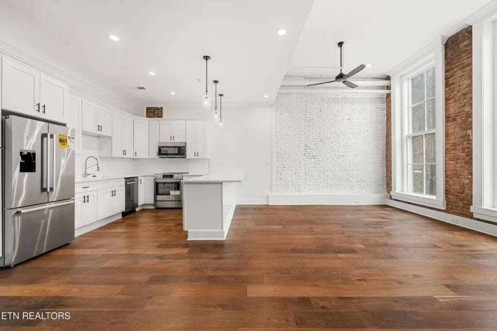 Century-204-448217537 Century-204-448217537