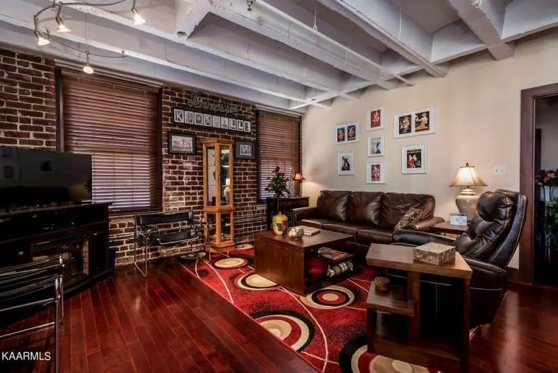 Crown-Court-Condominiums-328919810 Crown-Court-Condominiums-328919810