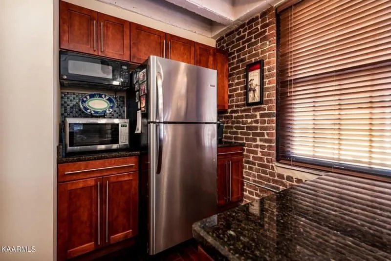 Crown-Court-Condominiums-344029413 Crown-Court-Condominiums-344029413