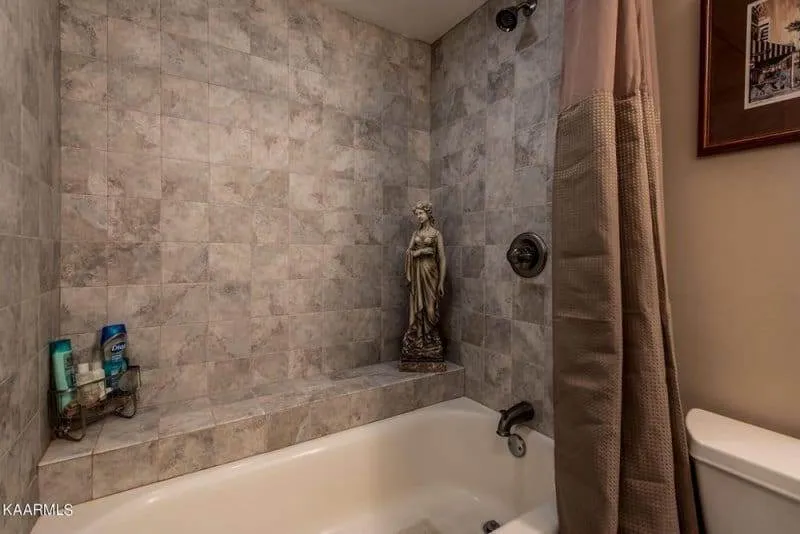 Crown-Court-Condominiums-359035213 Crown-Court-Condominiums-359035213