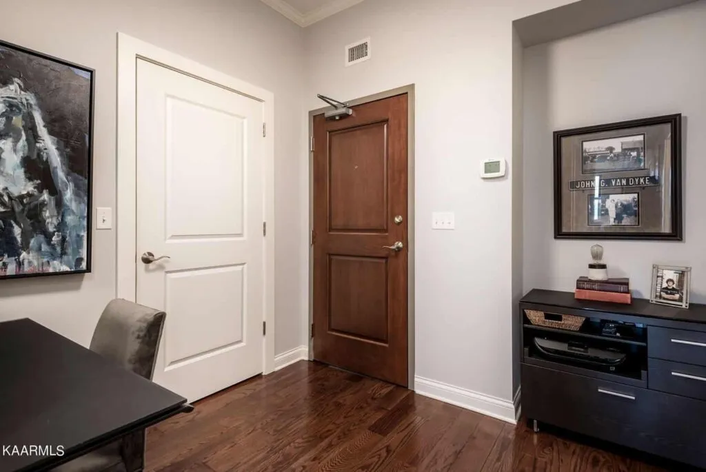 Crozier-204-3608428496