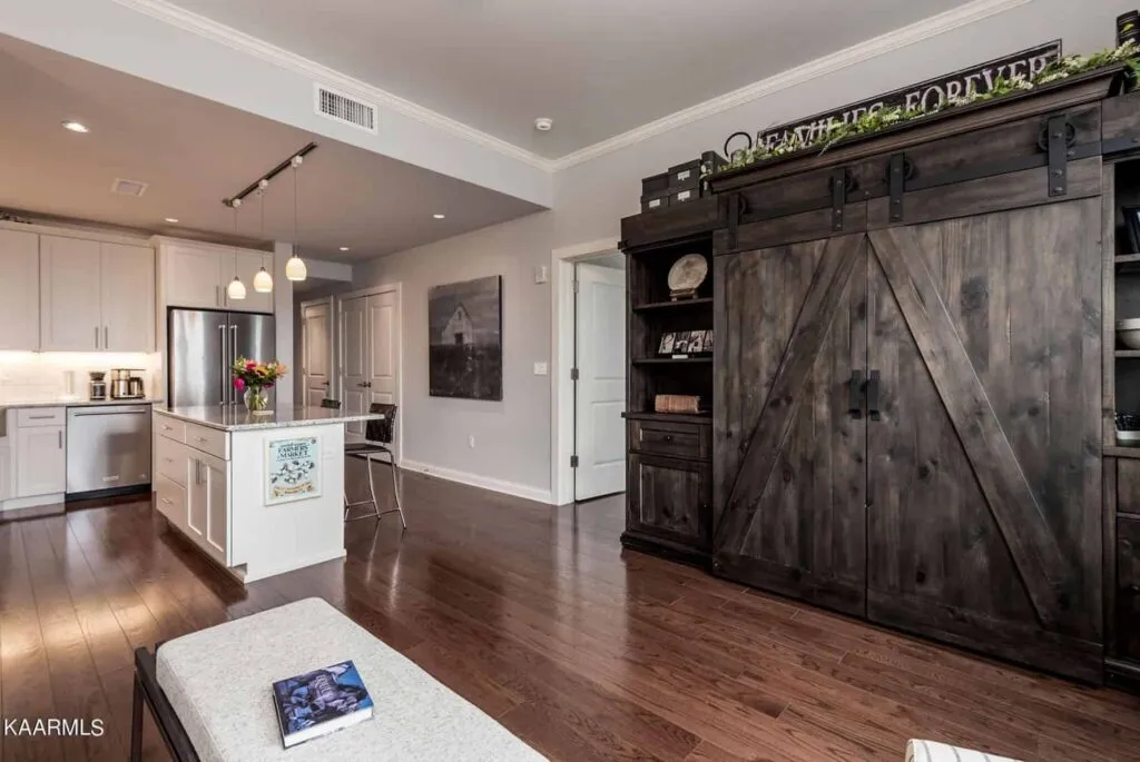 Crozier-204-3620321560