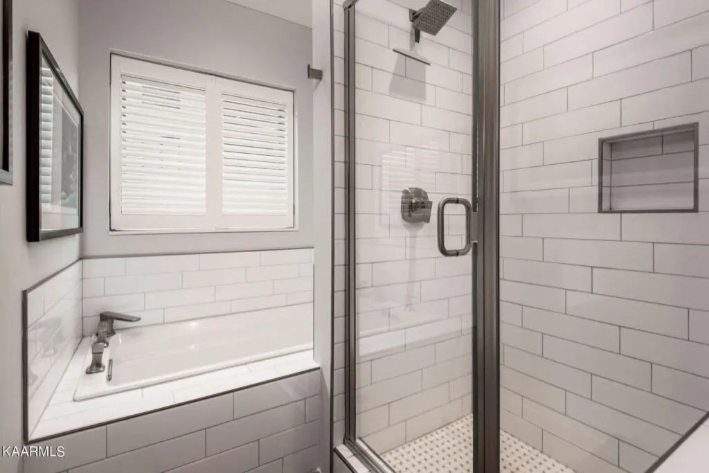 Crozier-204-3642875690