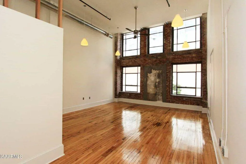 Daylight-Building-112-31144603983998