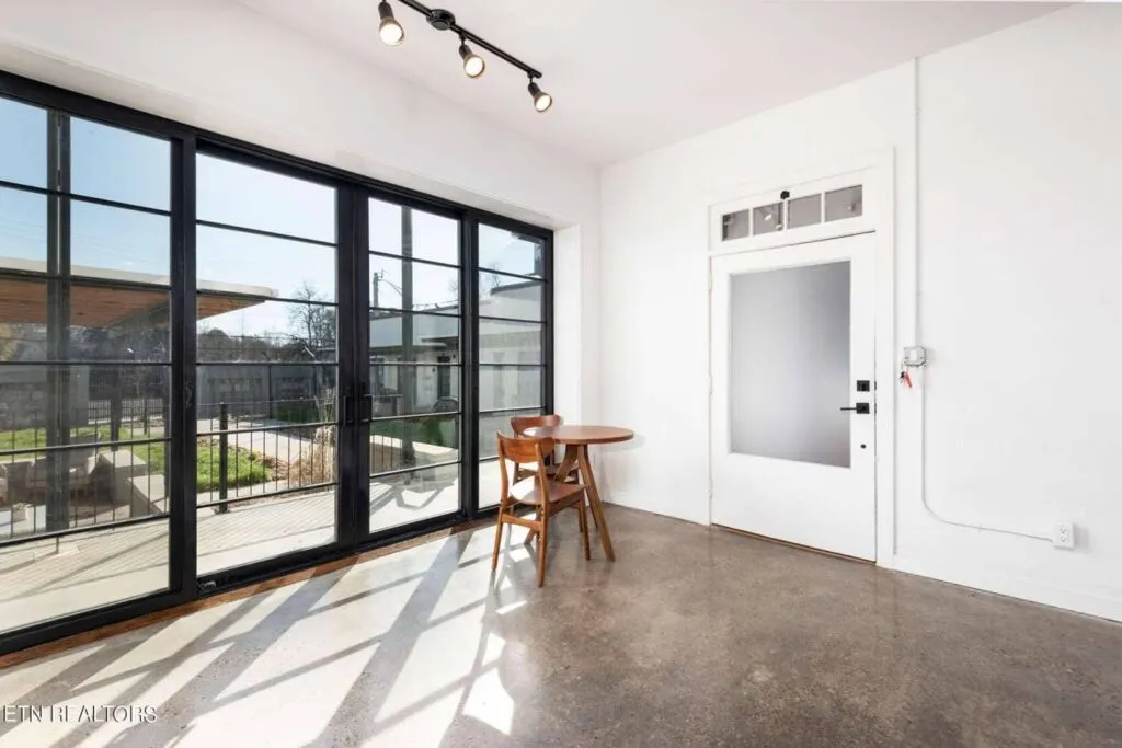 Fairmont-Flats-106-558669631