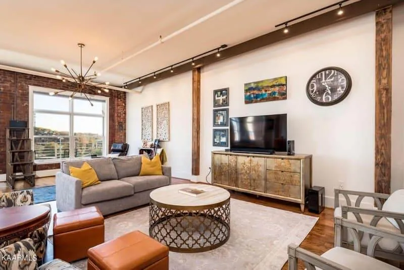 Gallery-Lofts-402-604896718