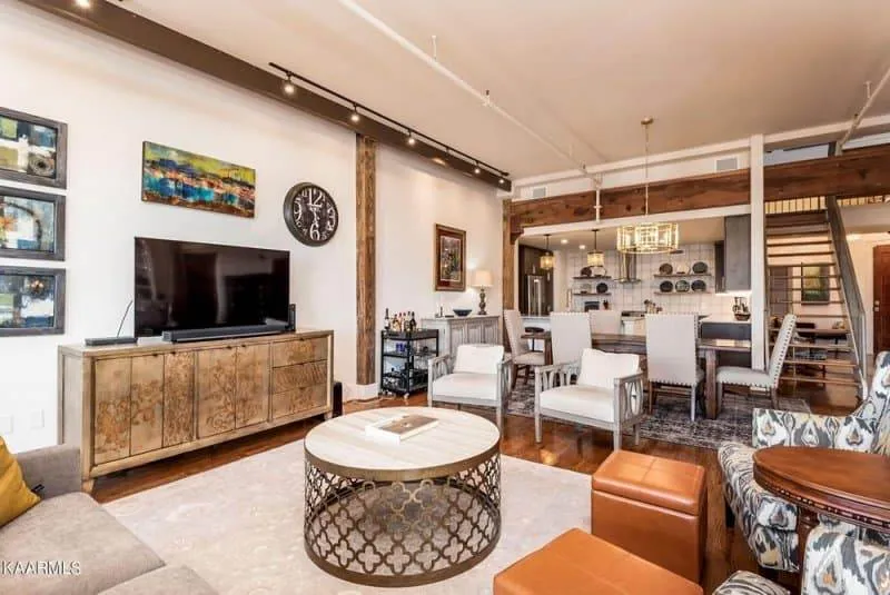 Gallery-Lofts-402-611985051