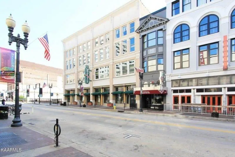 Gallery-Lofts-402-742699998