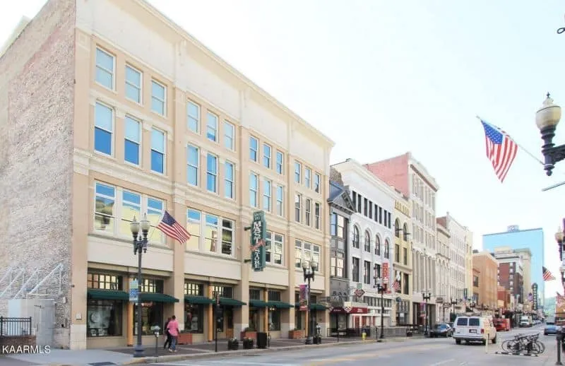 Gallery-Lofts-5850837907