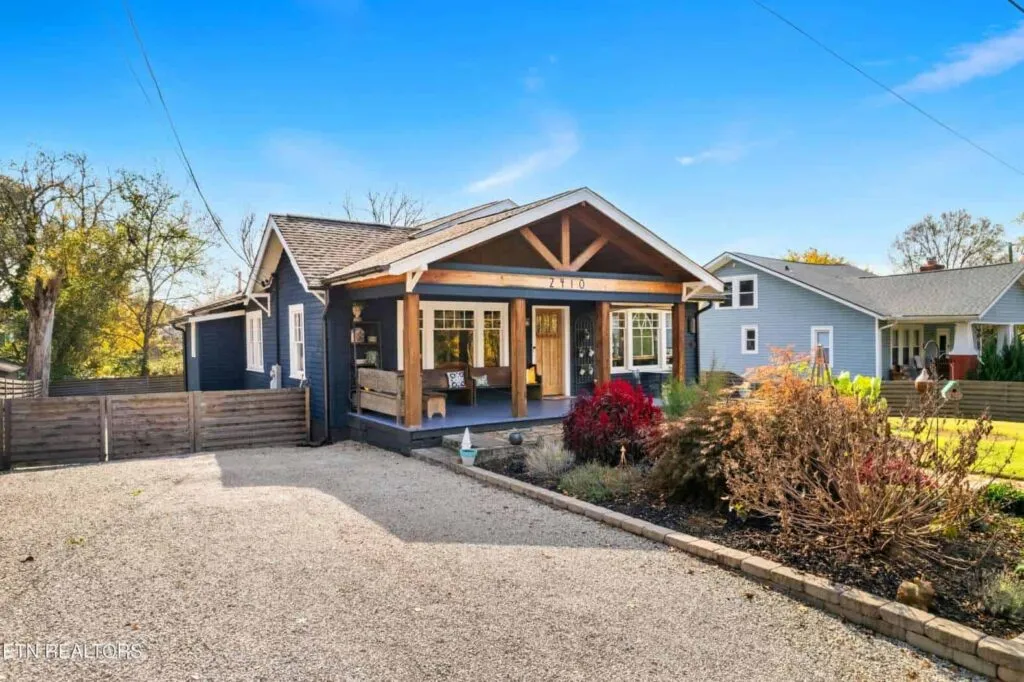 Montclair-4446297452