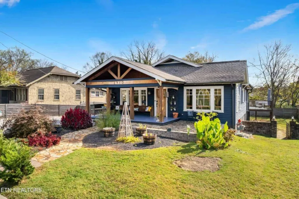 Montclair-4545628982