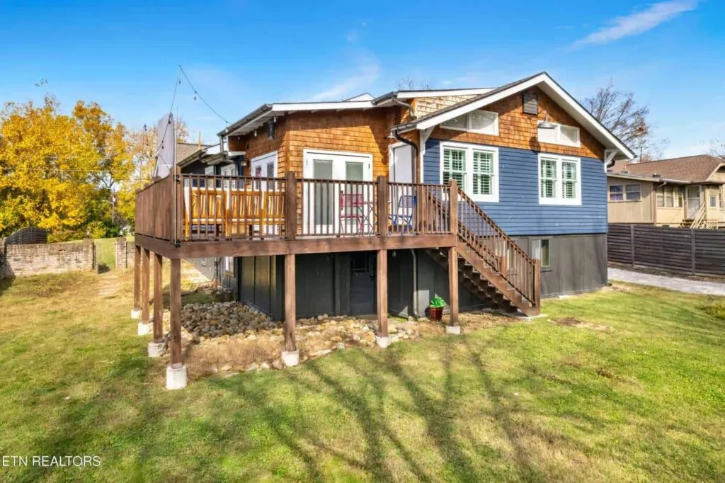 Montclair-4655712884