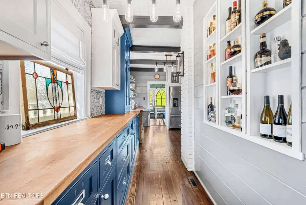 Montclair-5121744381