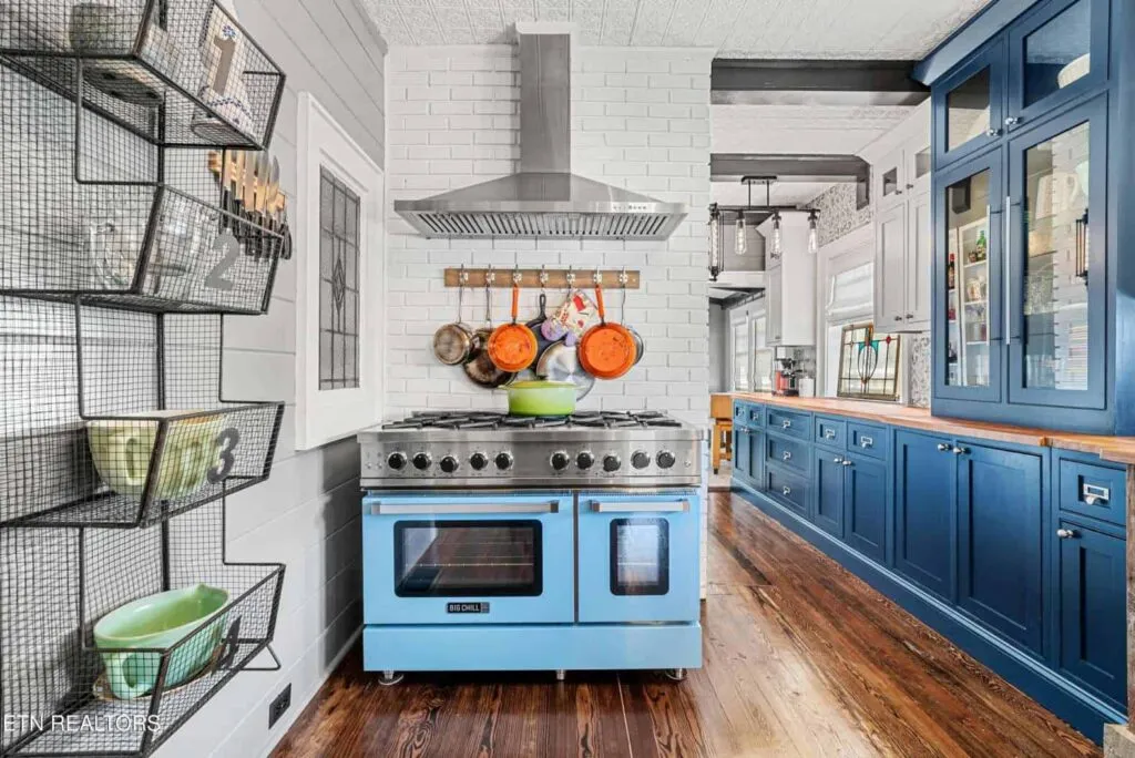 Montclair-5149829529