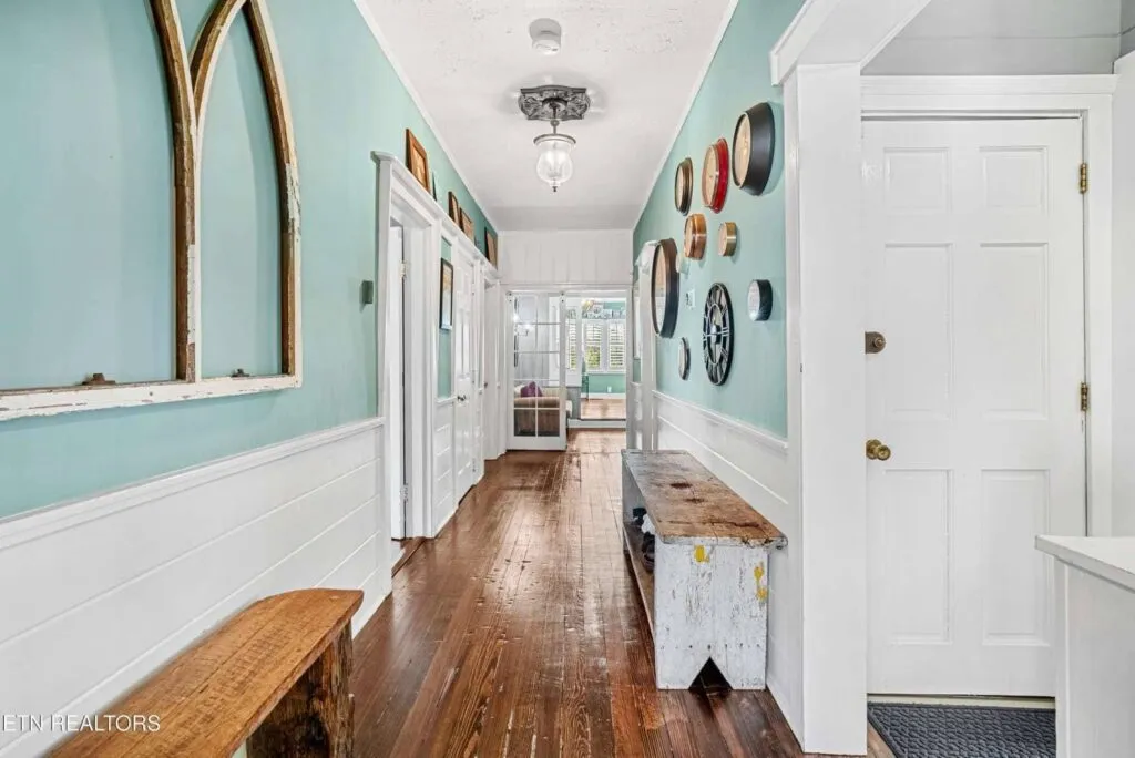 Montclair-5245879058