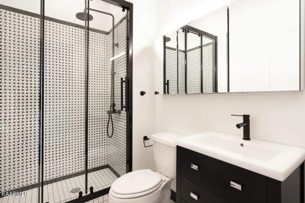 Overlook-301-5003346276201